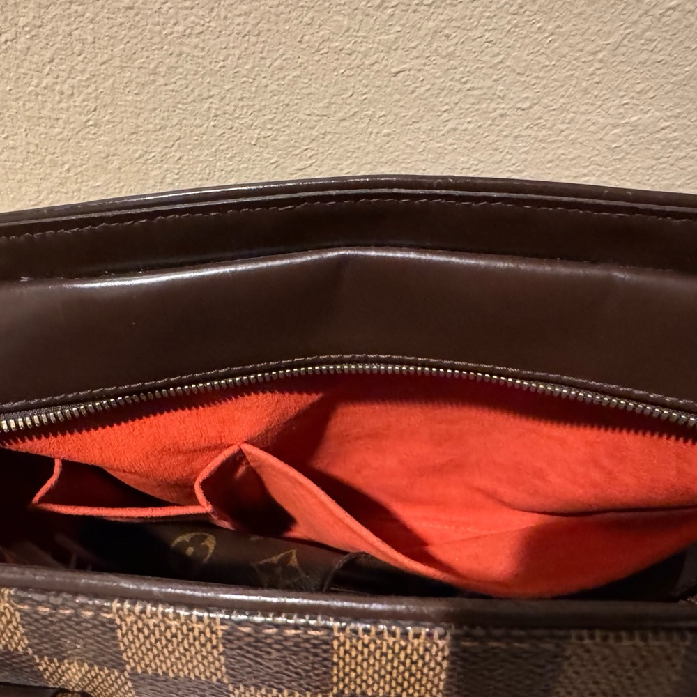 Louis Vuitton Damier Ebene Handbag - Picture 11 of 12